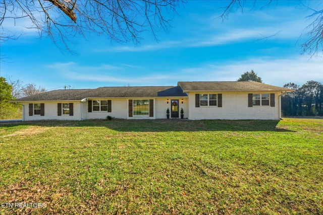 $599,900 | 136 McClellan Road, Madisonville, TN 37354