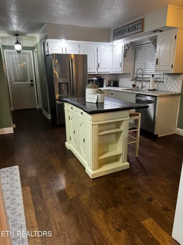 $649,900 | 136 McClellan Road, Madisonville, TN 37354