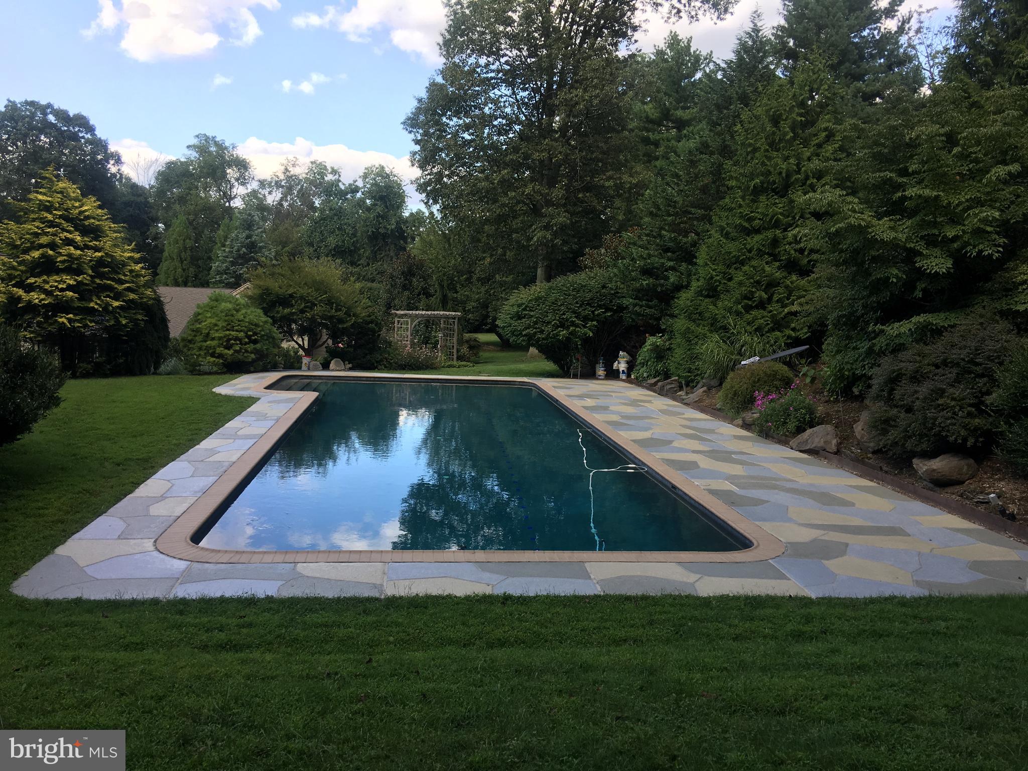 1552 Mt Pleasant Road Villanova, PA 19085 - Photo 72 of 86 Summer Photo