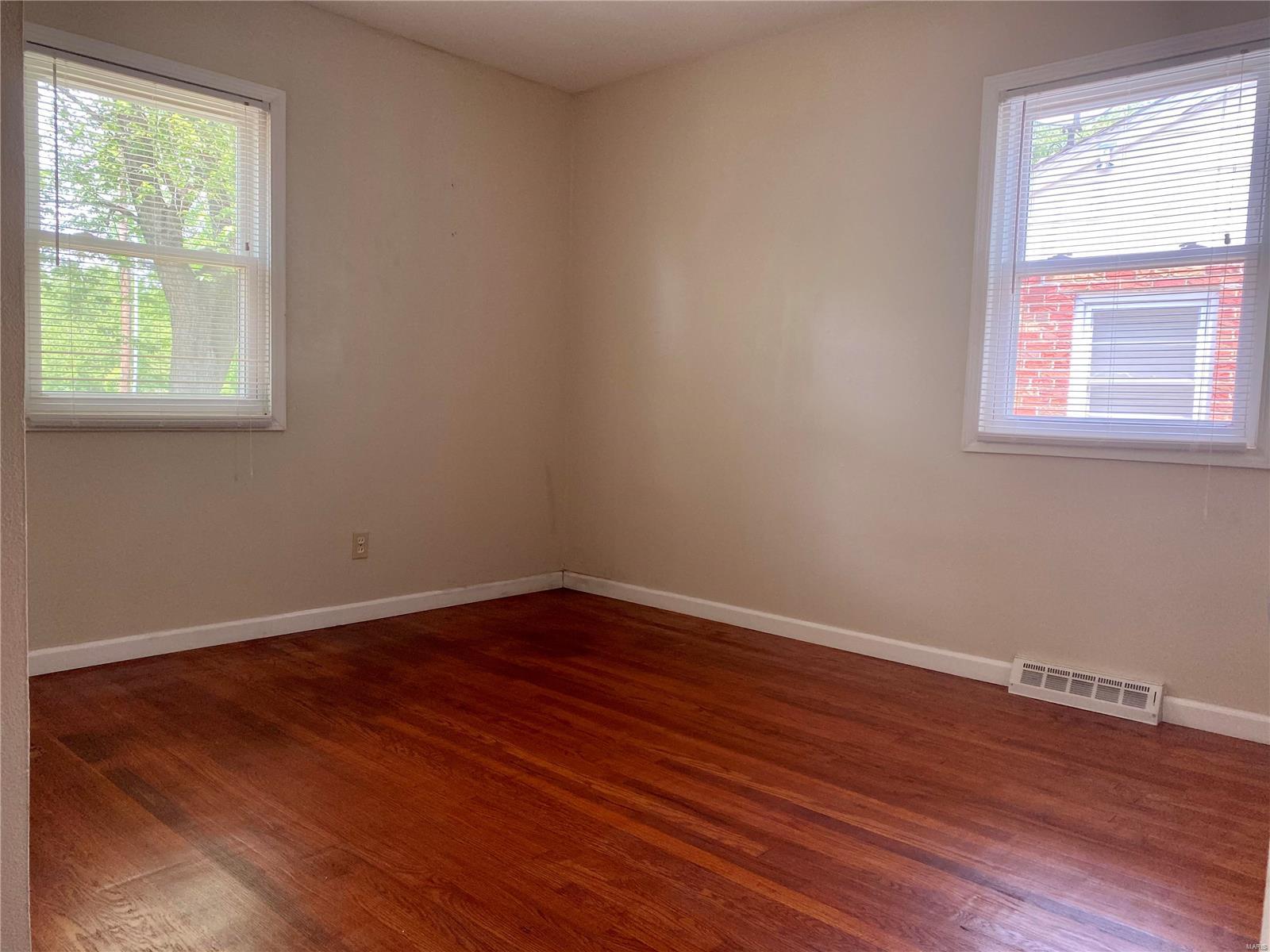 4341 Ashby Road St. Ann, MO 63074 - Photo 11 of 22 Gallery Image 11