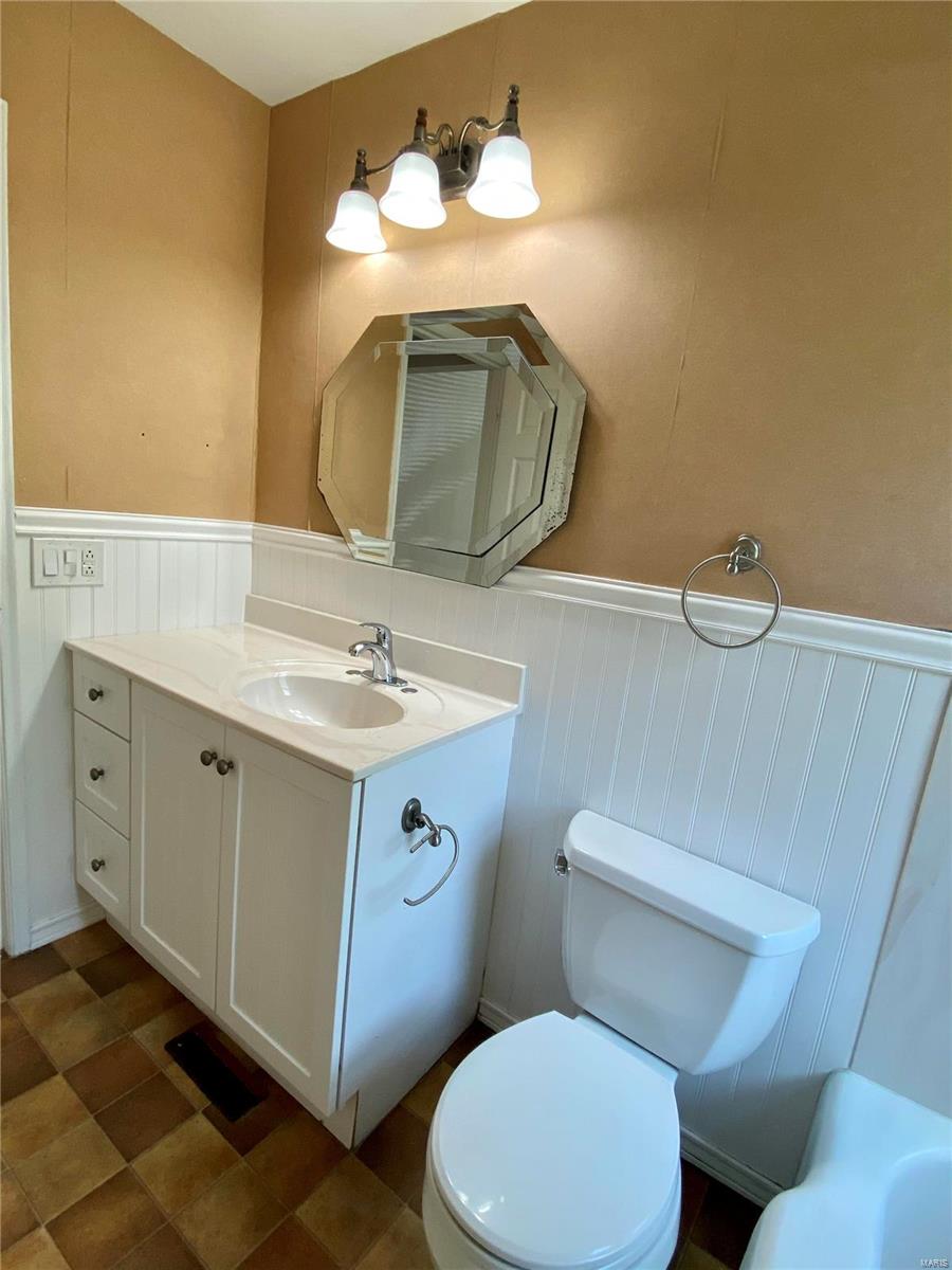4341 Ashby Road St. Ann, MO 63074 - Photo 15 of 22 Gallery Image 15