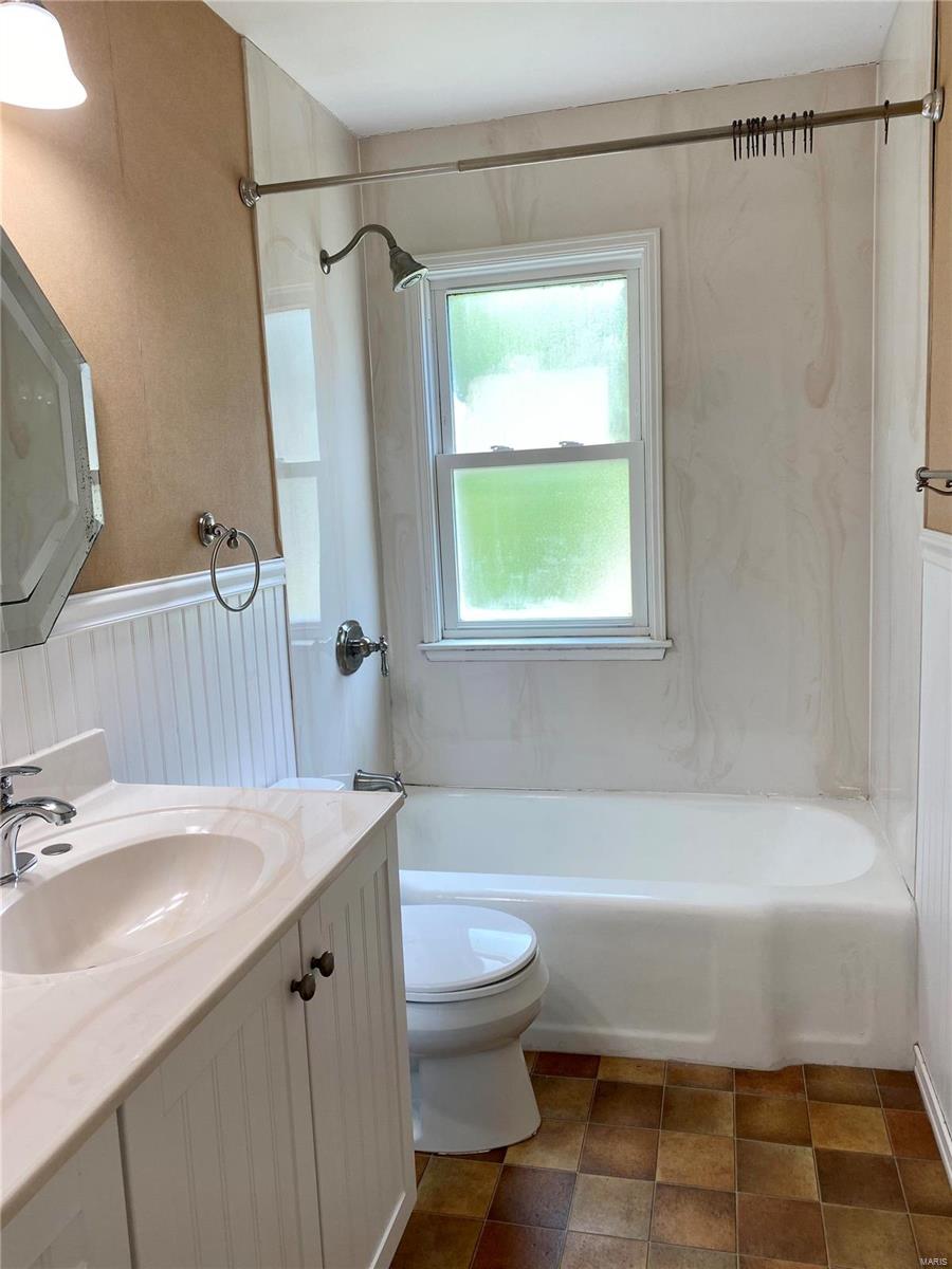 4341 Ashby Road St. Ann, MO 63074 - Photo 16 of 22 Gallery Image 16