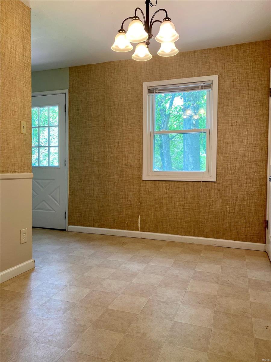 4341 Ashby Road St. Ann, MO 63074 - Photo 9 of 22 Gallery Image 9