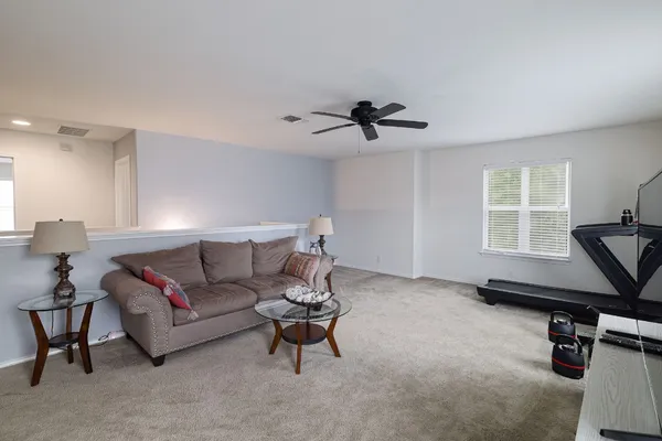 $2,600 | 8716 Panadero Drive, Austin, TX 78747