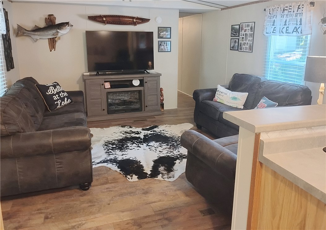 451 North Leroy Road Seneca, SC 29672 - Photo 3 of 27