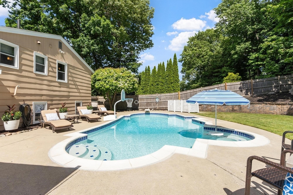9 Brookbridge Road Peabody, MA 01960 - Photo 33 of 42