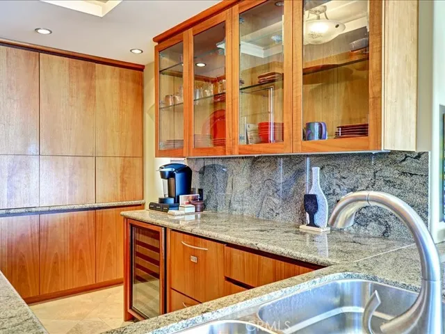 a view of livingroom with furniture