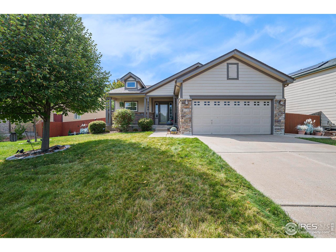 Lovely ranch style home with great curb appeal