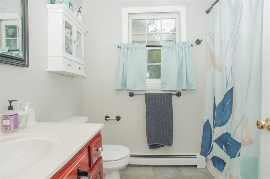 13 King Philip Path Mendon, MA 01756 - Photo 30 of 38