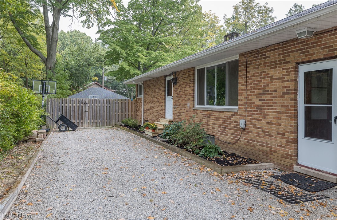 6283 Crossview Road Seven Hills, OH 44131 - Photo 32 of 35 Gallery Image 32