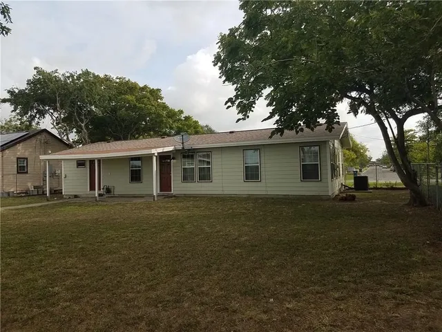 $1,600 | 2653 Oklahoma Avenue, Ingleside, TX 78362