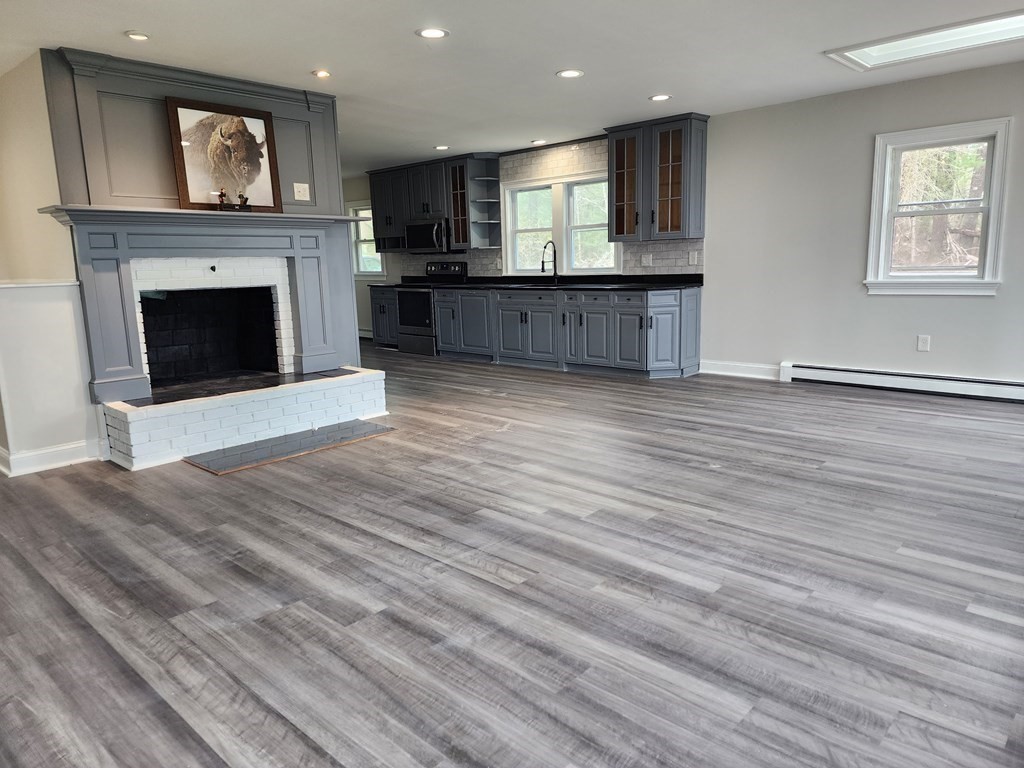 81 Onset Avenue Wareham, MA 02532 - Photo 17 of 42