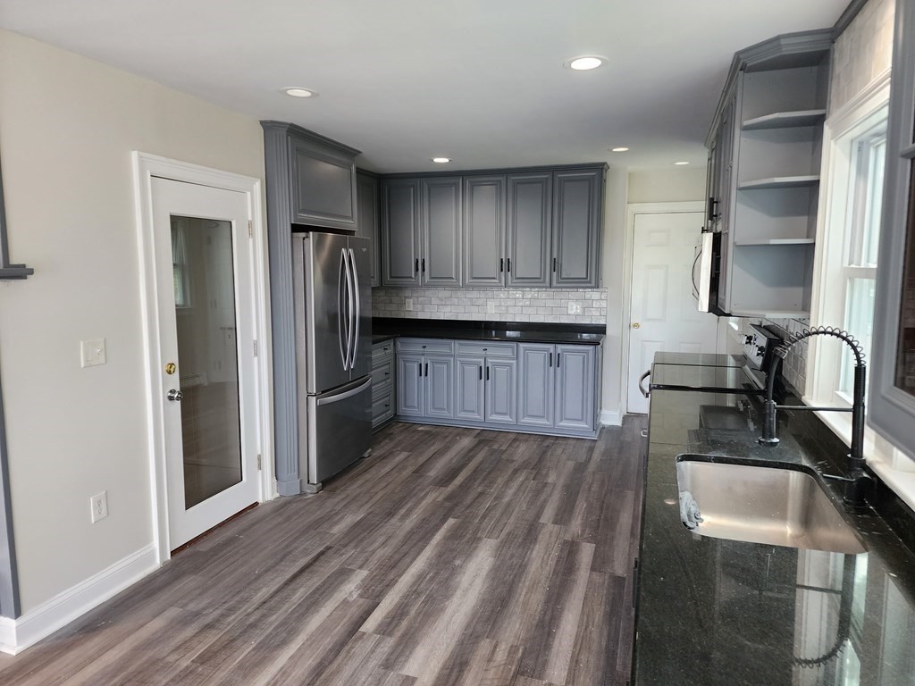 81 Onset Avenue Wareham, MA 02532 - Photo 21 of 42