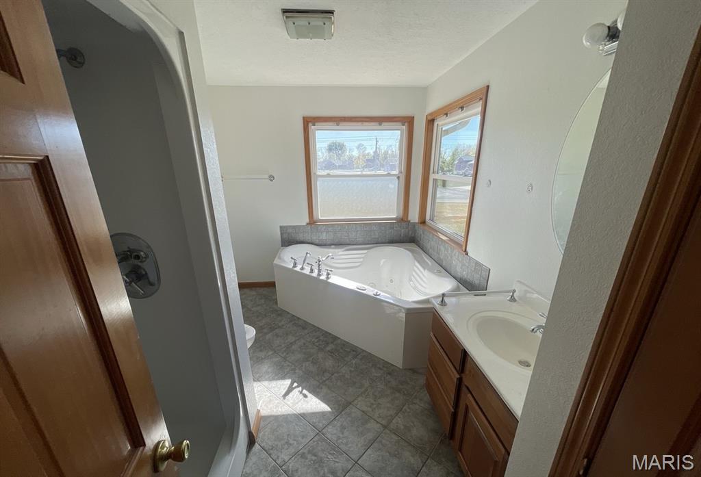 15225 Old State Road Carlyle, IL 62231 - Photo 17 of 28