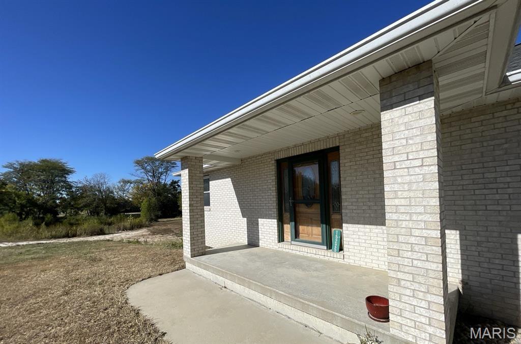 15225 Old State Road Carlyle, IL 62231 - Photo 3 of 28