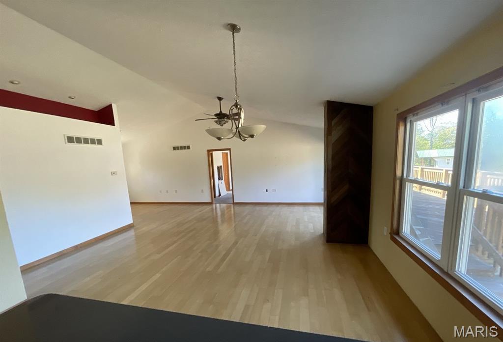 15225 Old State Road Carlyle, IL 62231 - Photo 5 of 28