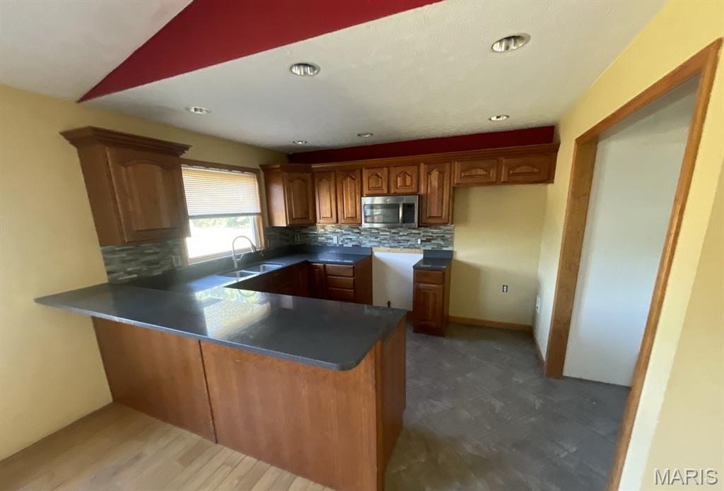 15225 Old State Road Carlyle, IL 62231 - Photo 9 of 28