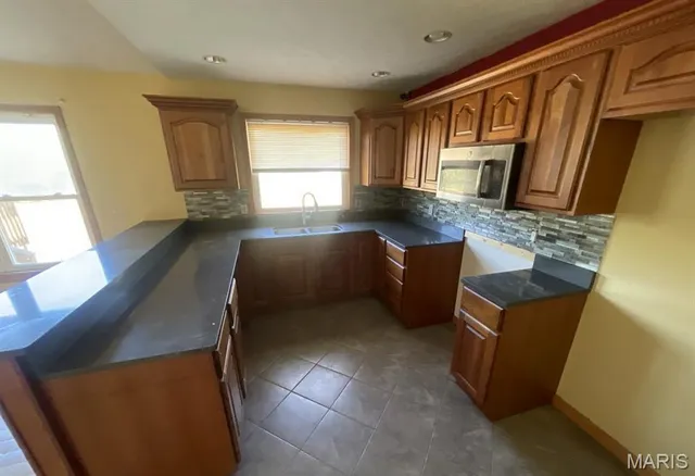 $200,000 | 15225 Old State Road, Carlyle, IL 62231