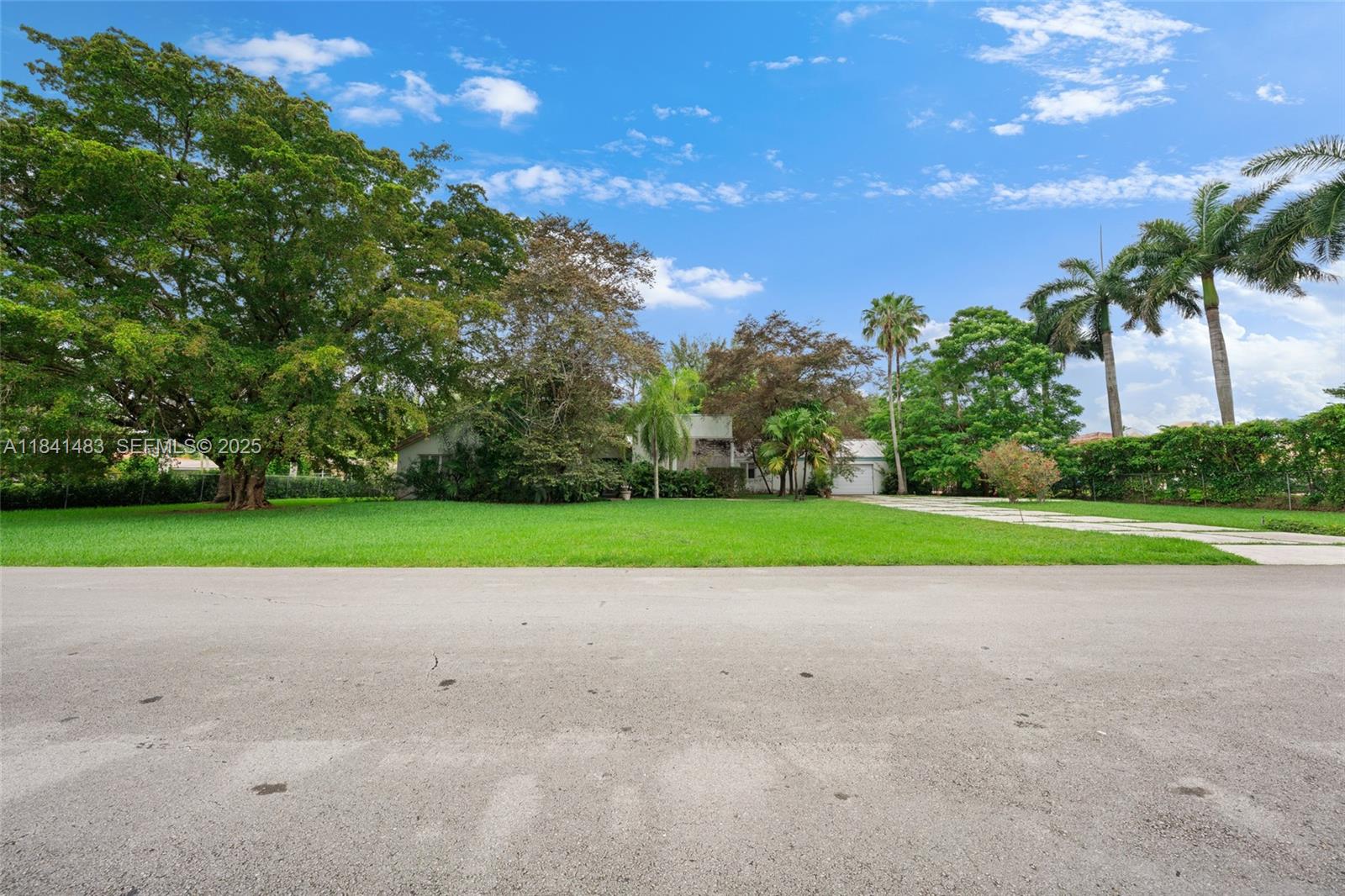 6002 Southwest 79th Court Miami, FL 33143 - Photo 2 of 47 a view of a park