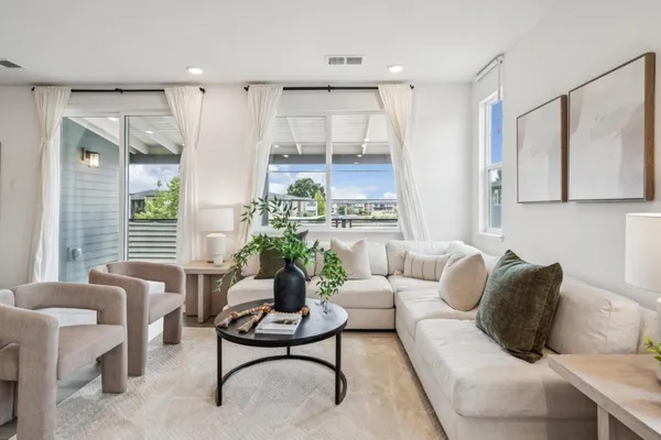 $599,999 | 373 Arc Court, Hayward, CA 94544