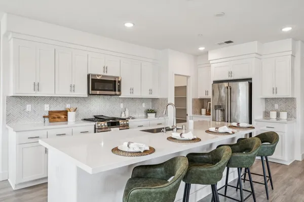 $599,999 | 373 Arc Court, Hayward, CA 94544