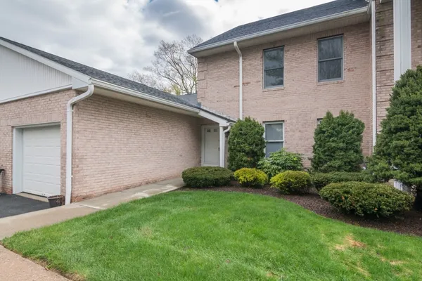 $339,900 | 14 B Castle Hills Road, Unit 14B, Agawam, MA 01001