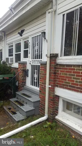 $1,700 | 216 Washburn Avenue, Baltimore, MD 21225