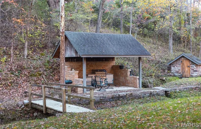 $485,000 | 875 Walnut Street, Newburg, MO 65550