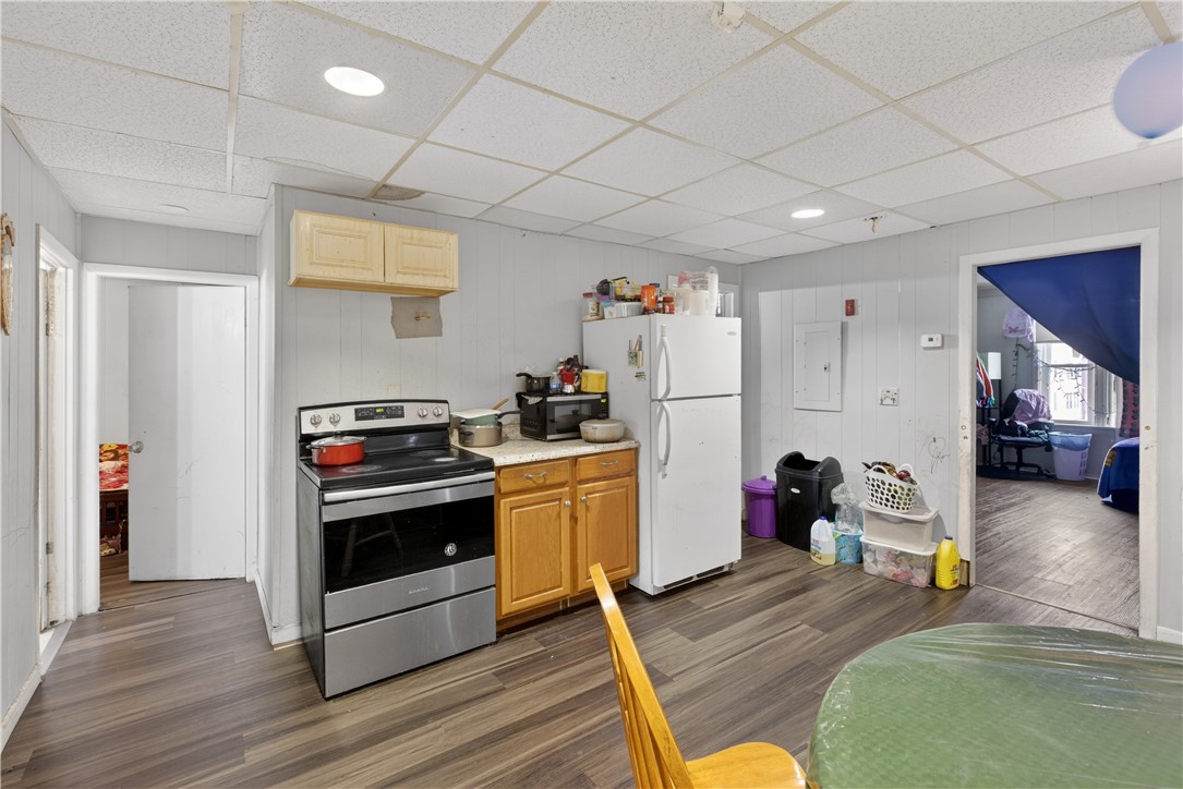 538 Wood Avenue Woonsocket, RI 02895 - Photo 8 of 50