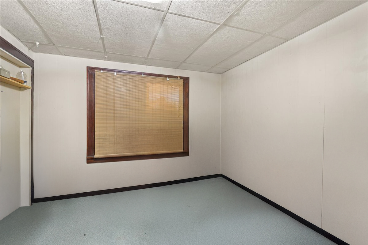 30736 South Symerton Road Wilmington, IL 60481 - Photo 14 of 25 a view of a room with window