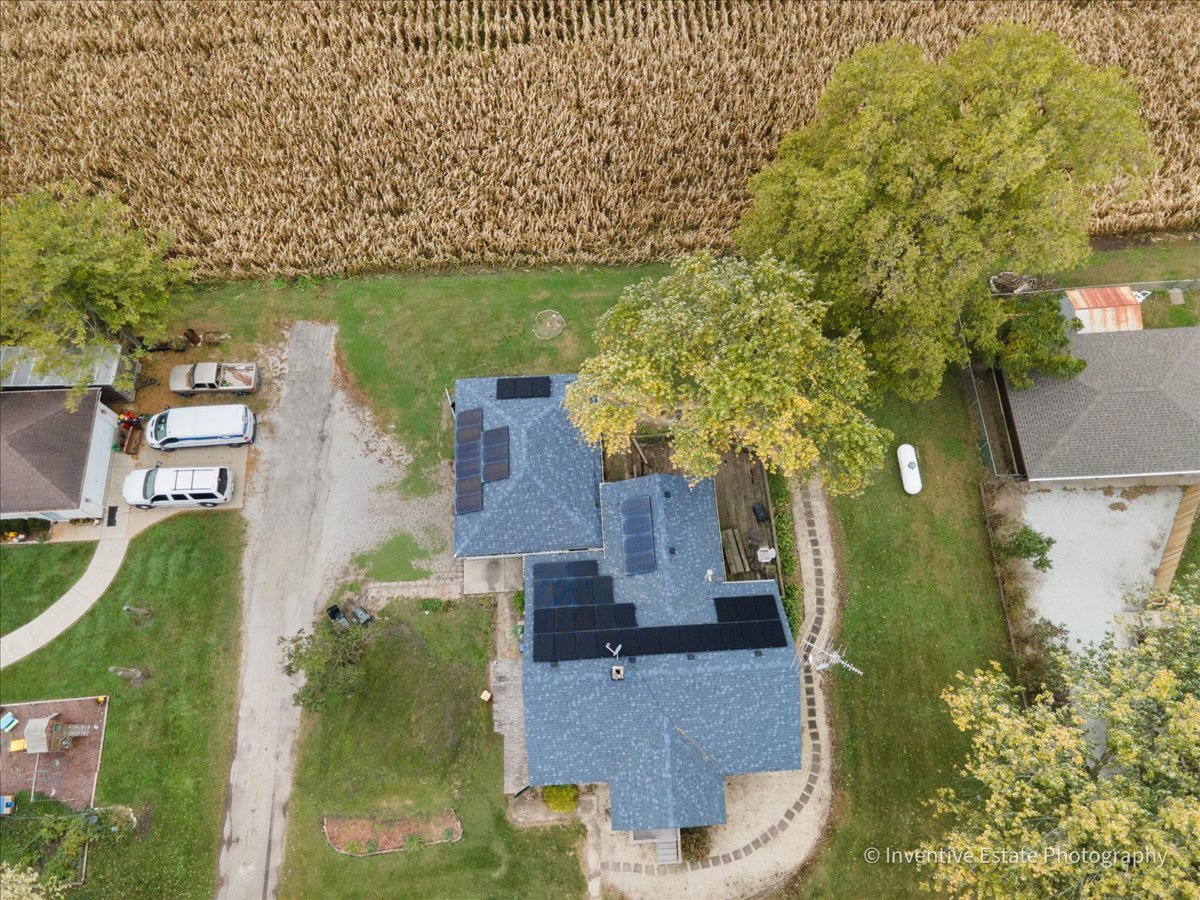 30736 South Symerton Road Wilmington, IL 60481 - Photo 19 of 25 an aerial view of a house with outdoor space