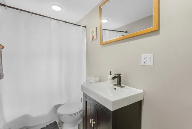 $100,000 | 1 Blue Grass Court, Davenport, IA 52802