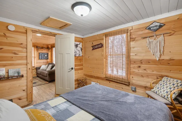 $100,000 | 1 Blue Grass Court, Davenport, IA 52802