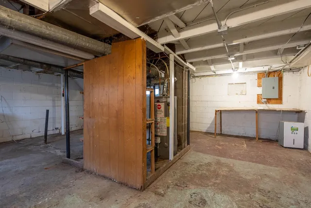 $100,000 | 1 Blue Grass Court, Davenport, IA 52802