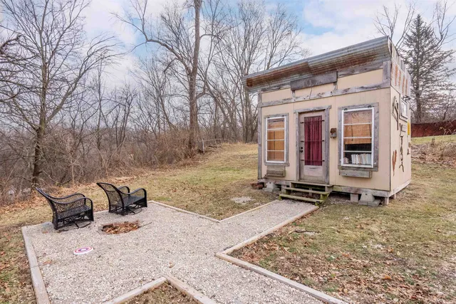 $100,000 | 1 Blue Grass Court, Davenport, IA 52802