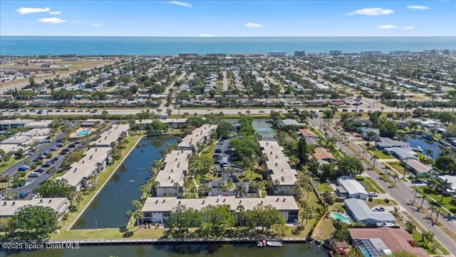 $335,900 | 432 Blue Jay Lane, Unit 62, Satellite Beach, FL 32937