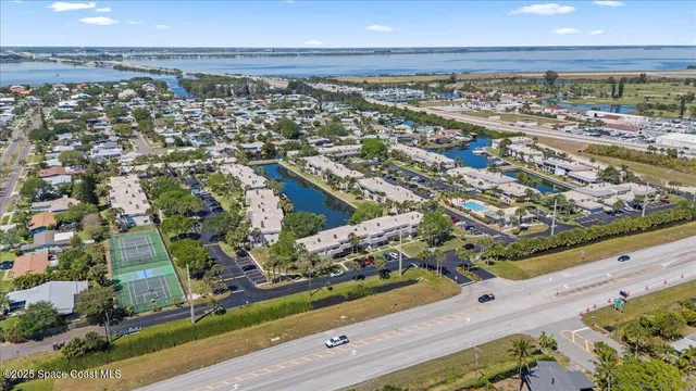 $335,900 | 432 Blue Jay Lane, Unit 62, Satellite Beach, FL 32937