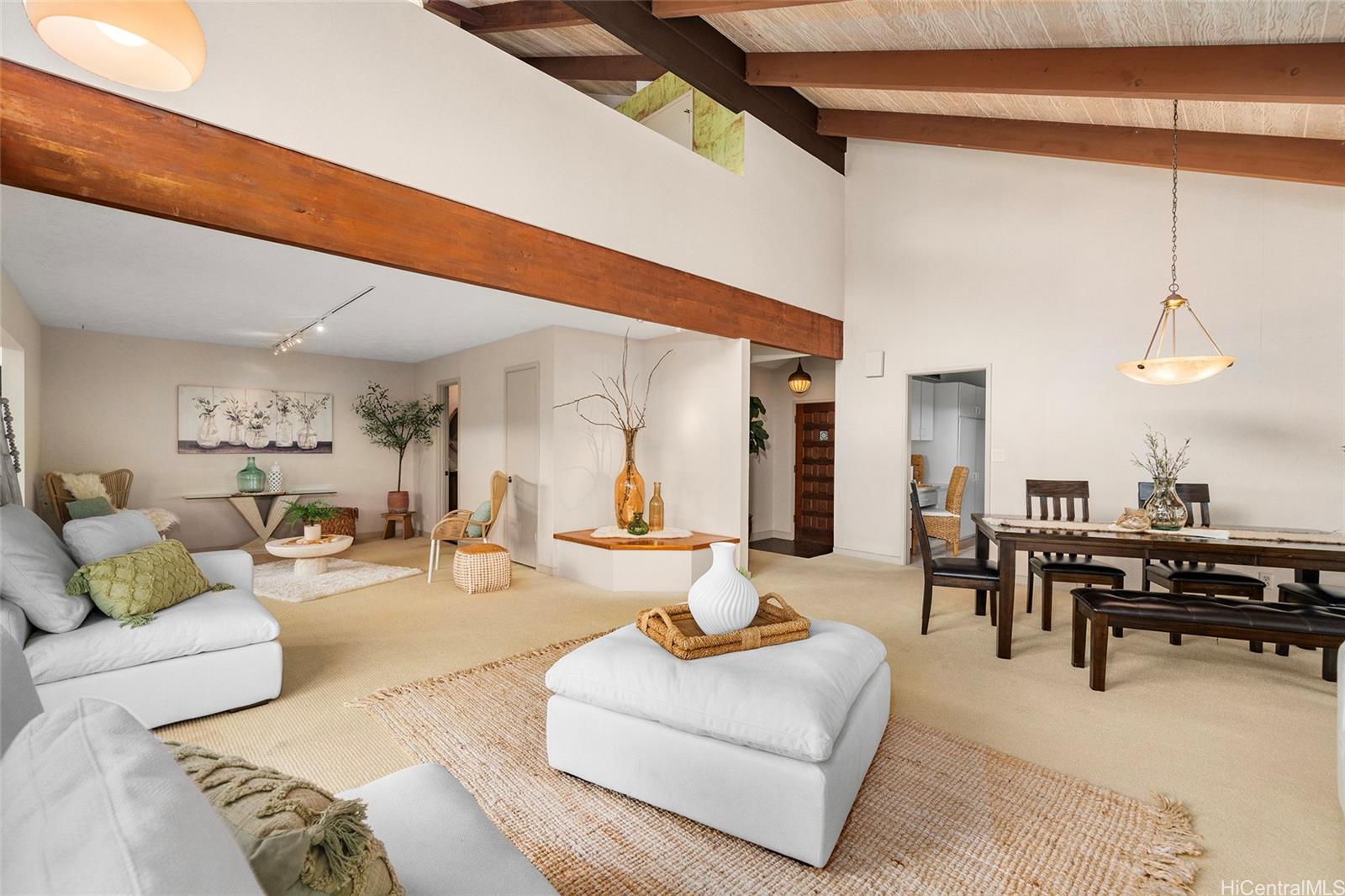 1708 Kumakani Loop Honolulu, HI 96821 - Photo 5 of 25