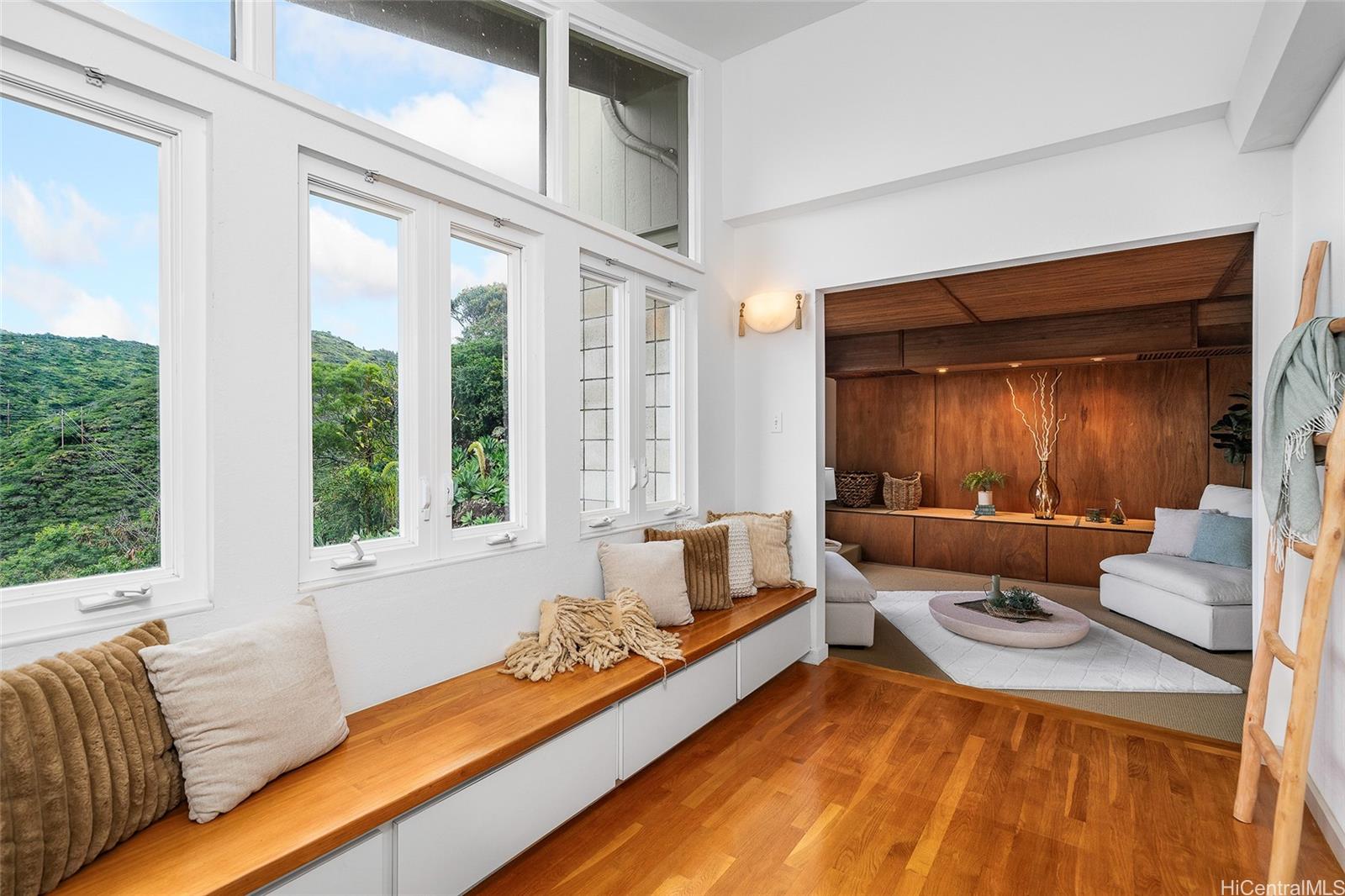 1708 Kumakani Loop Honolulu, HI 96821 - Photo 7 of 25