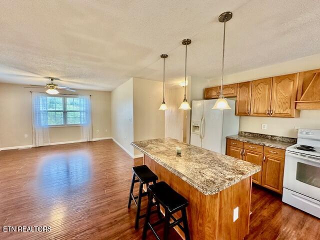 513 Highpoint Road Rose Hill, VA 24281 - Photo 23 of 39 breakfast bar