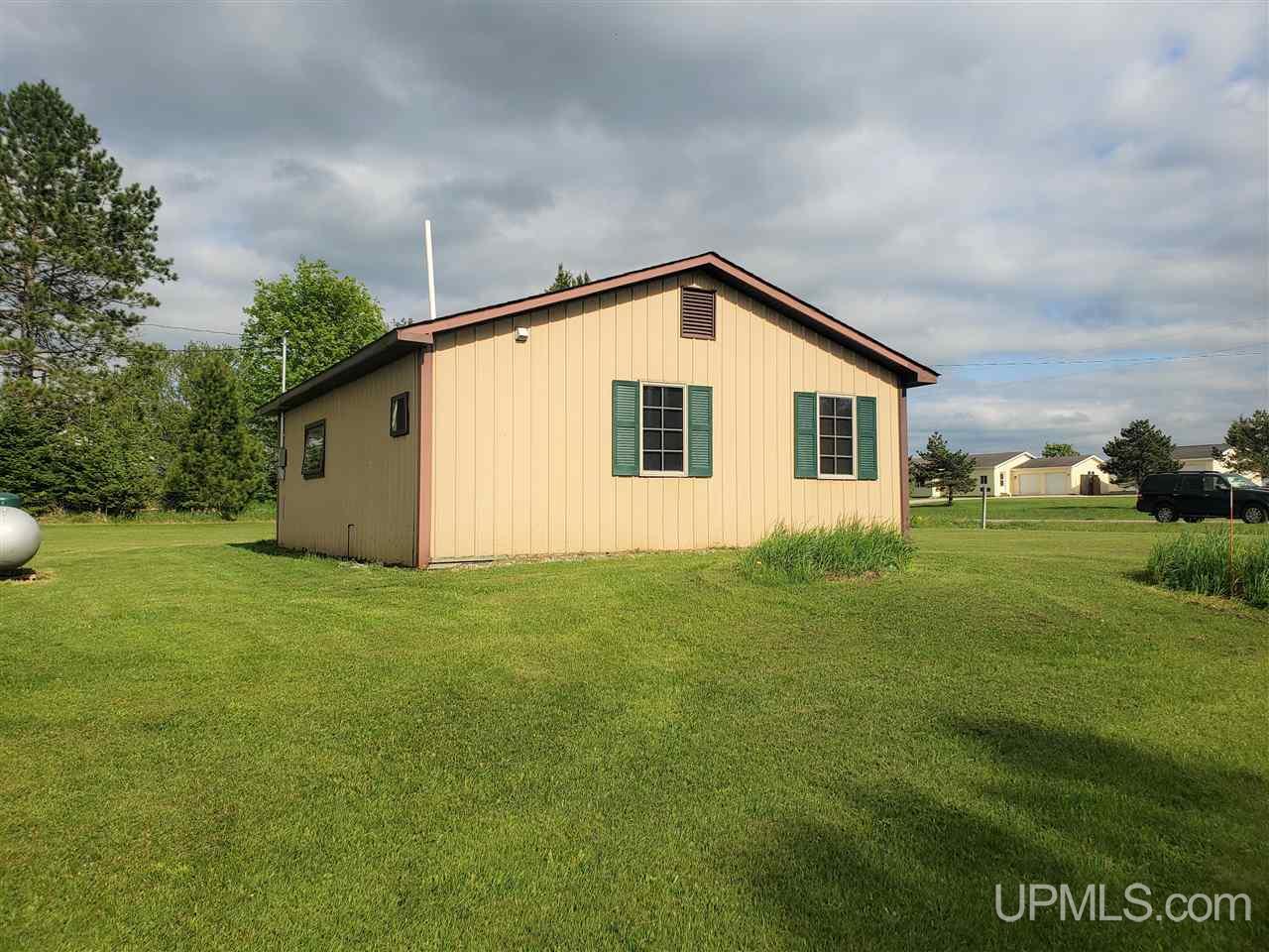1256 River Road Germfask, MI 49836 - Photo 2 of 13