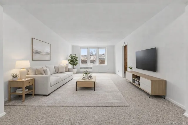 $199,900 | 245 Rumsey Road, Unit 6O, Yonkers, NY 10701