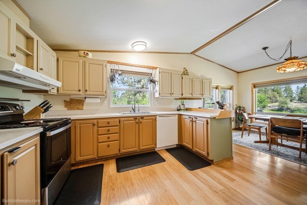 21517 West Cameron Road Cheney, WA 99004 - Photo 9 of 49