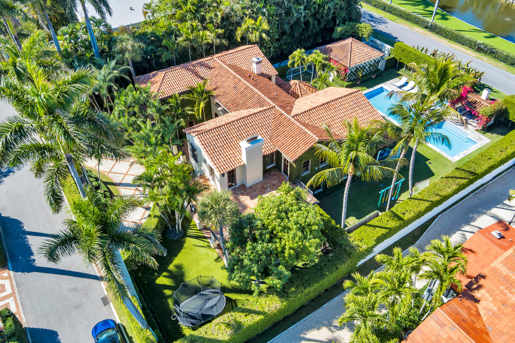 237 El Bravo Way Palm Beach, FL 33480 - Photo 36 of 40 low-58