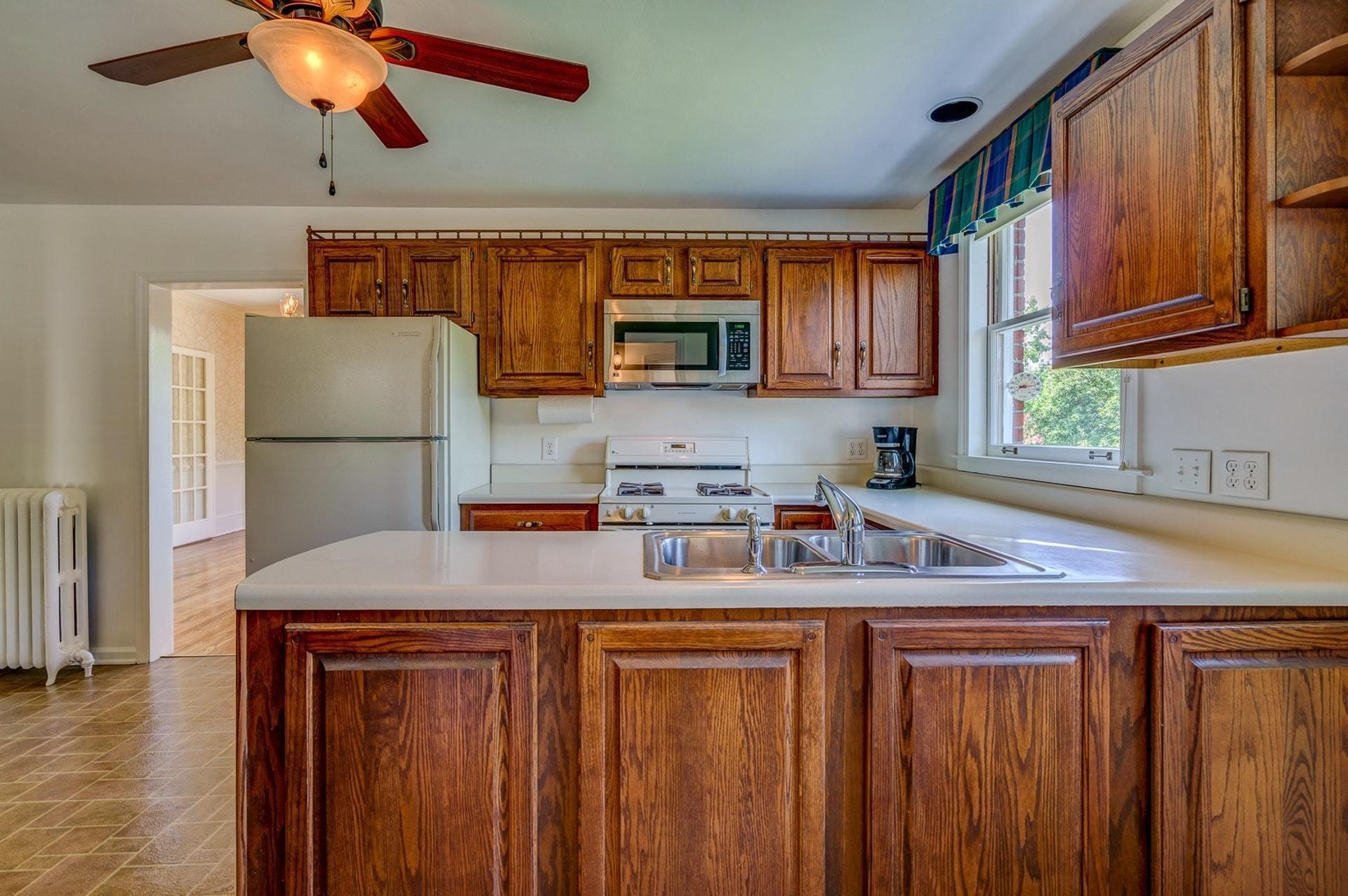2337 Carter Road Southwest Roanoke, VA 24015 - Photo 17 of 47 013-320494-2337 Carter Road Southwest 13