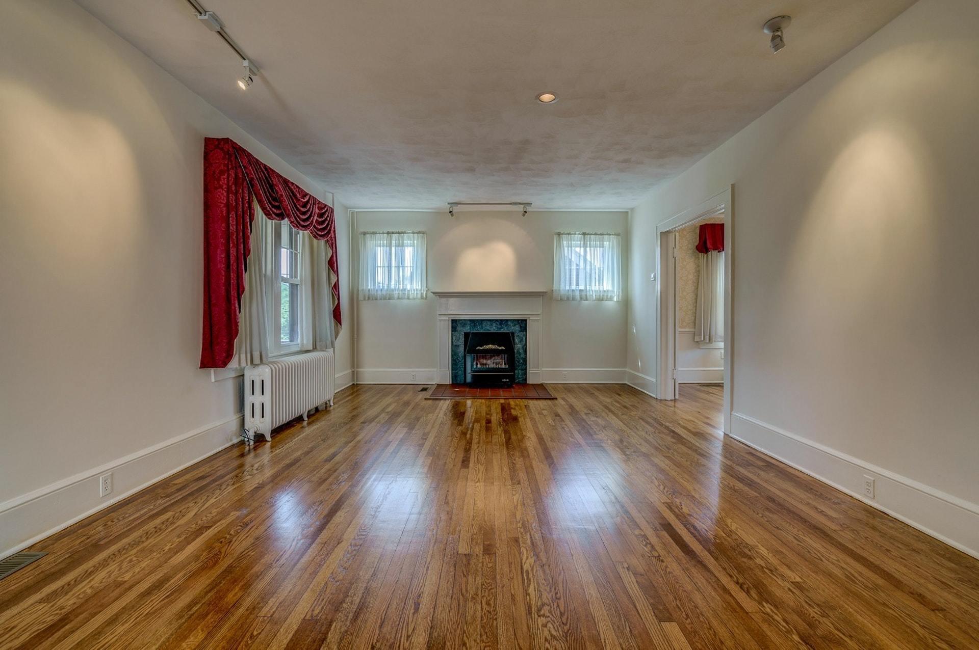 2337 Carter Road Southwest Roanoke, VA 24015 - Photo 10 of 47 006-320494-2337 Carter Road Southwest 06