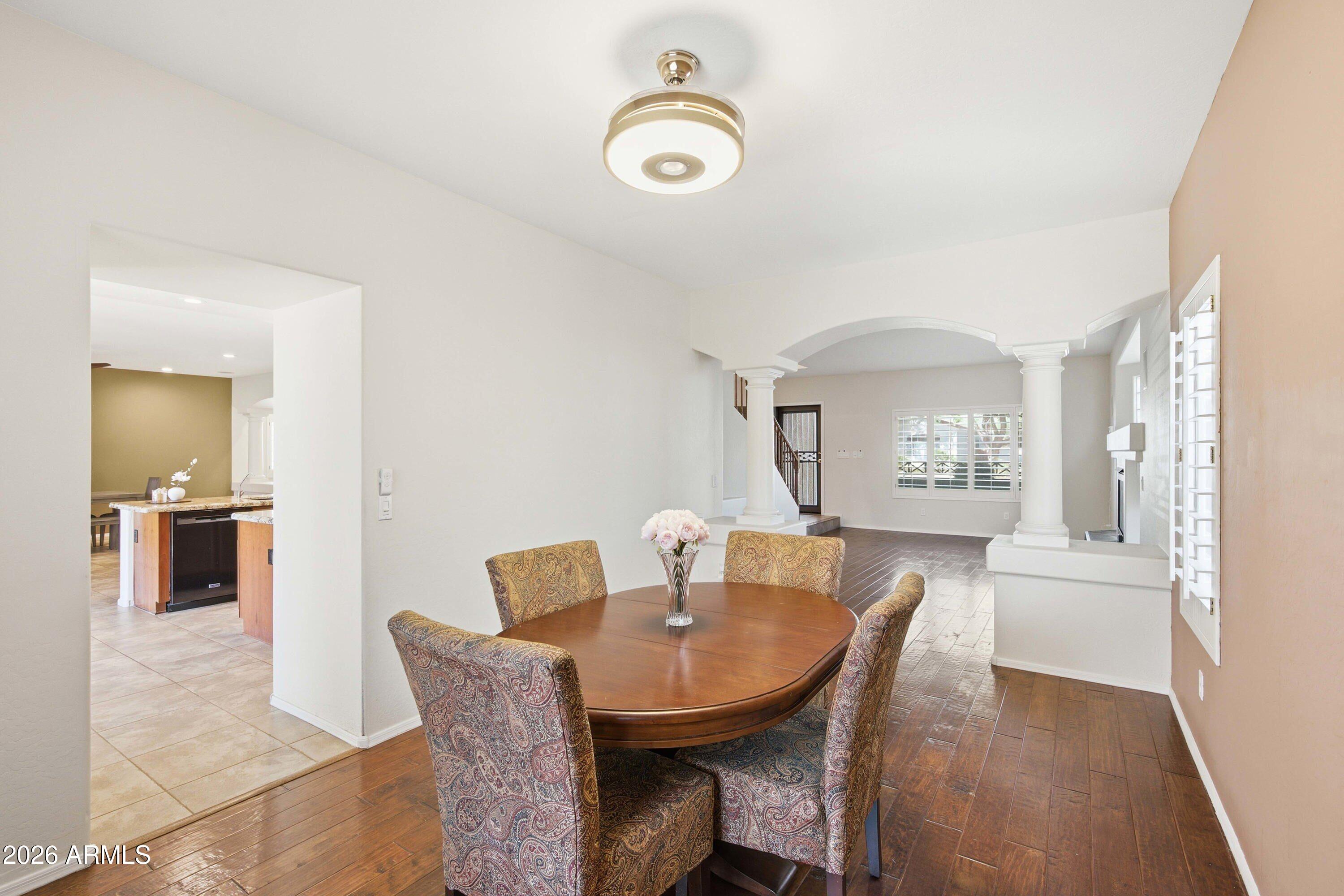 9741 West Black Hill Road Peoria, AZ 85383 - Photo 5 of 43 5