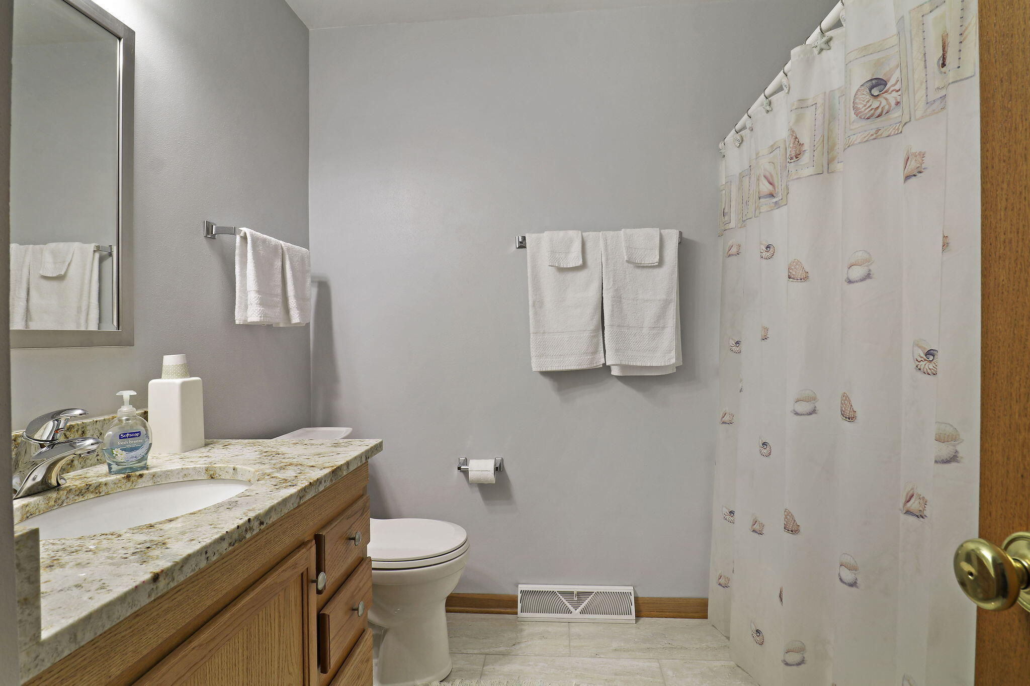914 Riva Ridge Caledonia, WI 53402 - Photo 17 of 31 17-web-or-mls-914 Riva Ridge, Racine, WI