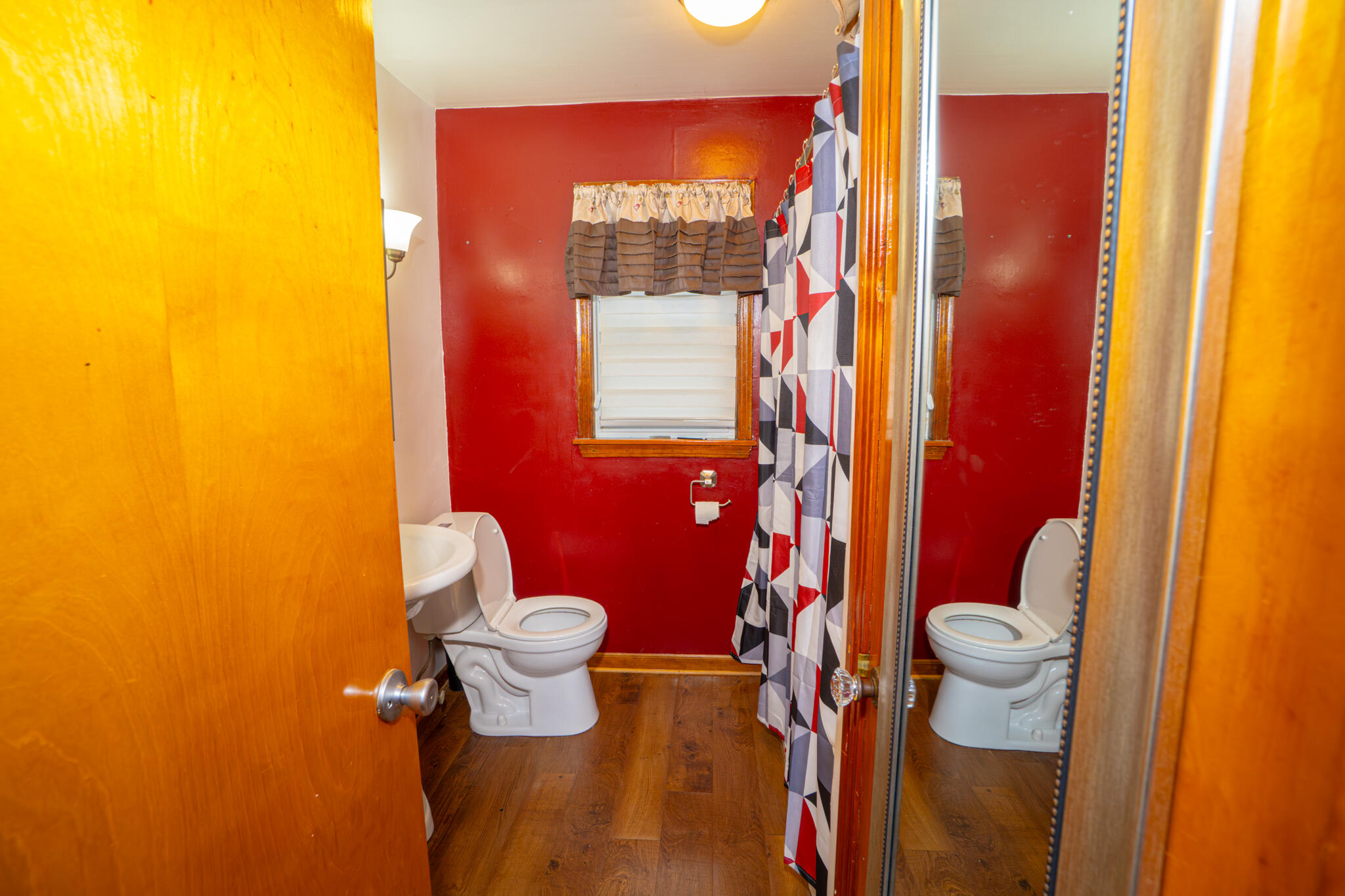 5227 North 60th Street Milwaukee, WI 53218 - Photo 11 of 23 1st floor bathroom