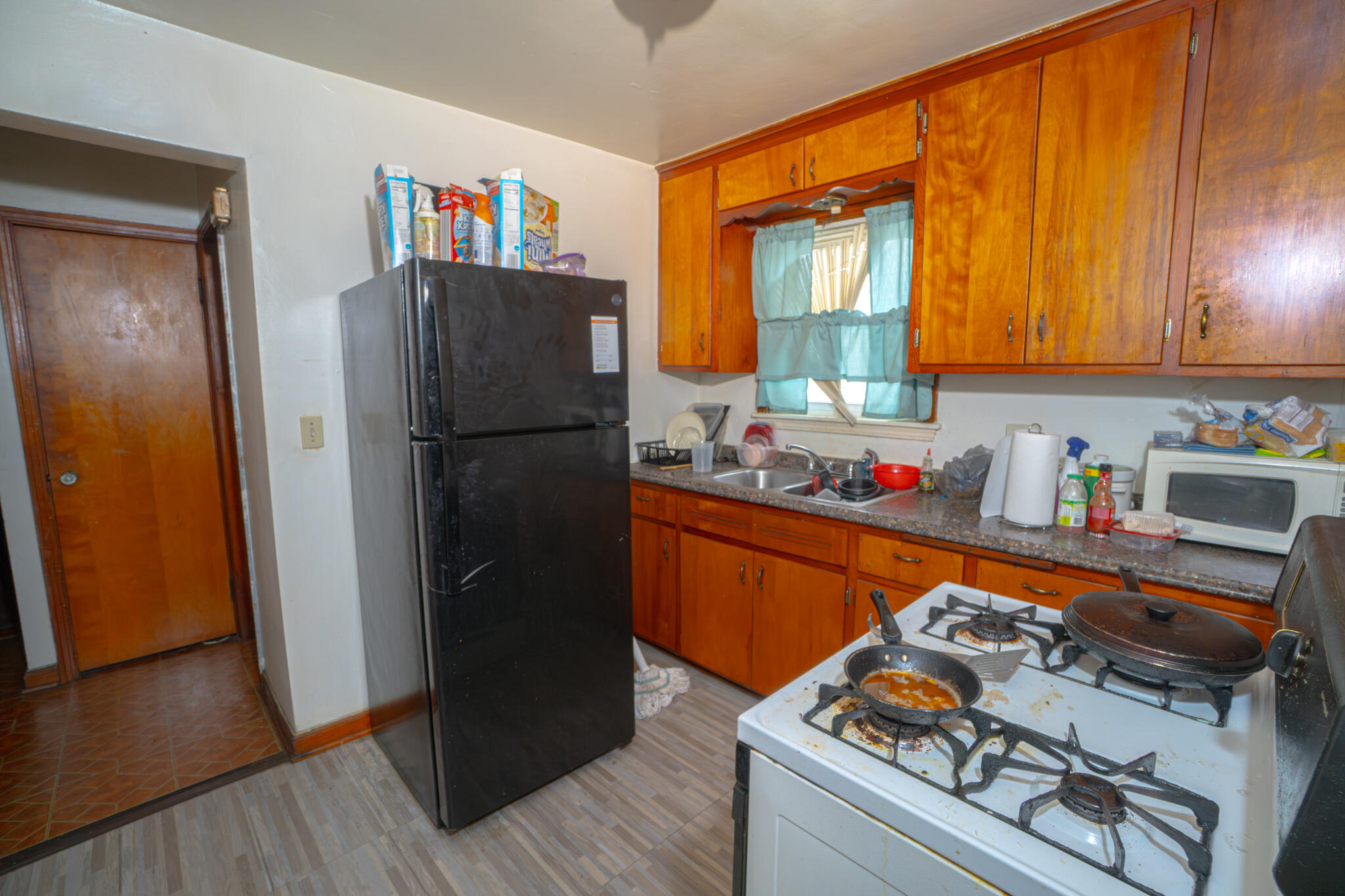 5227 North 60th Street Milwaukee, WI 53218 - Photo 19 of 23 Unit 3 kitchen